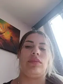 Stripchat Free Live Porn of Cata_city1106