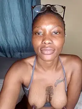 Stripchat Free Porn Cam of Pinky_shyee