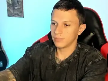 Stripchat Nude Webcam of davebrow