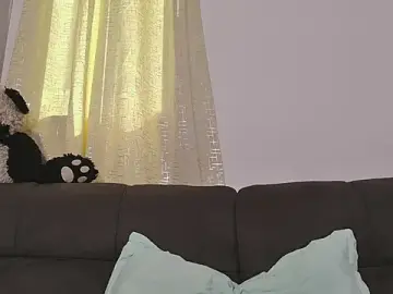 Stripchat Watch Live Sex Cams of miss_valery2