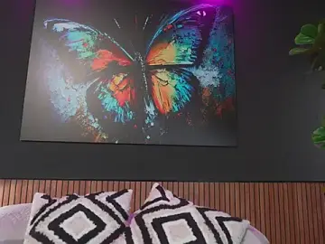 Stripchat Live Sex of barbara_cambels