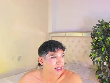 Stripchat Free Porn Cam of im_sebaslopez