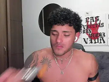 Stripchat Adult Webcams of Alessandro_Vanni