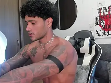 Stripchat Adult Webcam of Alessandro_Vanni