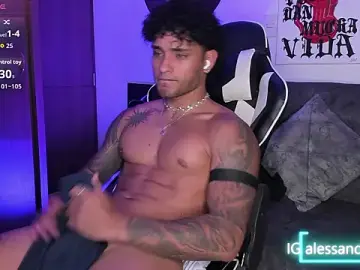 Stripchat Live Sex Cam of Alessandro_Vanni