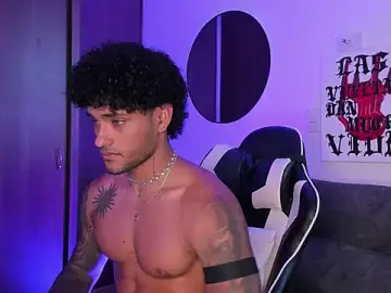 Stripchat Nude Webcam of Alessandro_Vanni