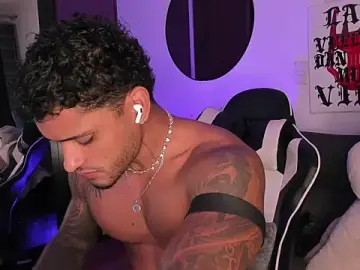 Stripchat Best live sex cam show of Alessandro_Vanni