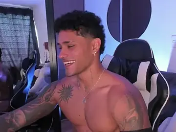 Stripchat Free Porn Cam of Alessandro_Vanni