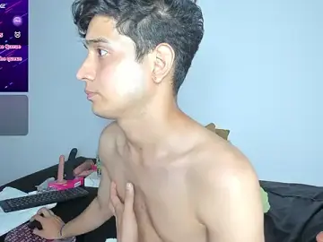 Stripchat Free Porn Cam of Benjamin_Buster