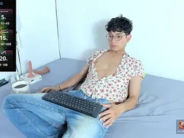 Stripchat Adult Webcam of Benjamin_Buster