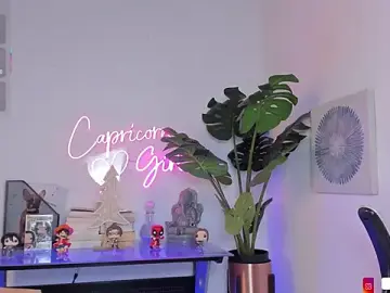 Stripchat Sex Cam of Korina_Saenz01