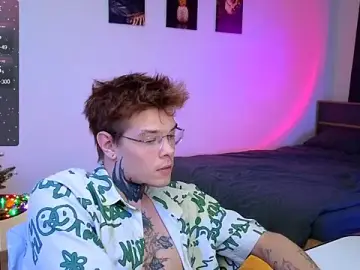 Stripchat Nude Webcam of DENIS_HERE