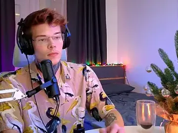 Stripchat Adult Webcams of DENIS_HERE