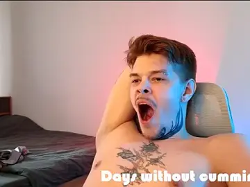 Stripchat Live Porn of DENIS_HERE