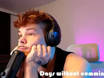 Stripchat Sex Cam of DENIS_HERE