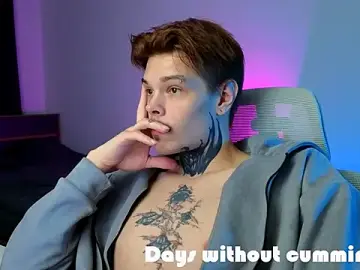 Stripchat Best Webcam of DENIS_HERE