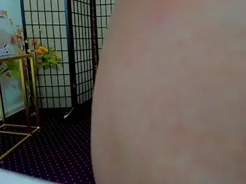 Stripchat Adult Webcam of AishaRouhi