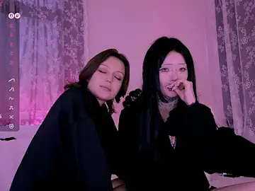 Stripchat Live Sex Cam of Lein_Bone