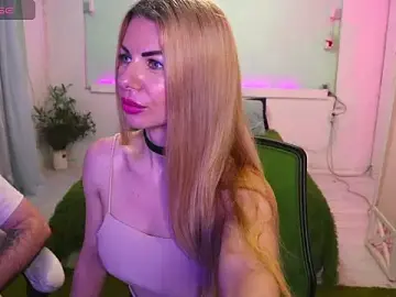 Stripchat Sex Cam of AlisaAleksandr