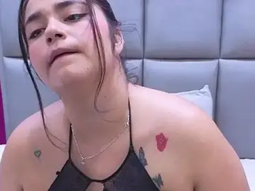 Stripchat Best live sex cam show of KRYSSTARITTER4