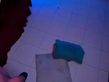 Stripchat Free Porn Cam of Shyfantasies