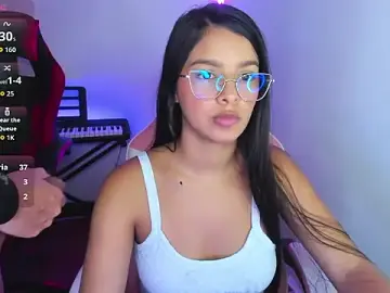 Stripchat Adult Video Chat of jessi_and_boy