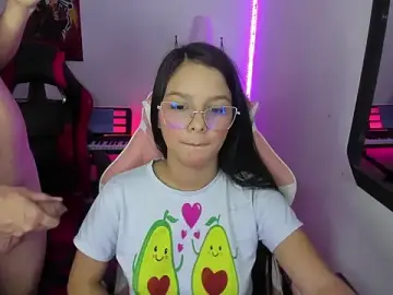 Stripchat Live Sex of jessi_and_boy