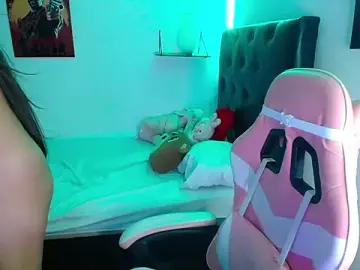 Stripchat Nude Webcam of jessi_and_boy