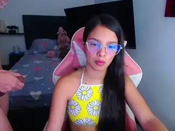 Stripchat Adult Video Chat of jessi_and_boy
