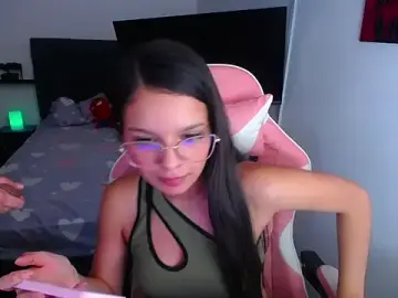 Stripchat Sex Cam of jessi_and_boy