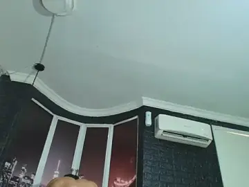 Stripchat Free Live Porn of AlexLenox_