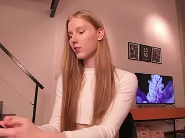 Stripchat Free Live Porn of Mira_Lite