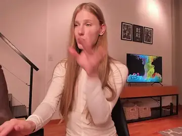 Stripchat Adult Webcam of Mira_Lite