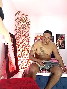 Stripchat Live Sex Cam of ARTHUR_MINI