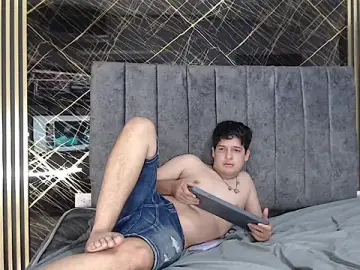 Stripchat Live Porn of FerneyManti