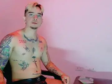 Stripchat Free Porn Cam of AliceandMax