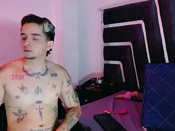 Stripchat Nude Webcam of AliceandMax