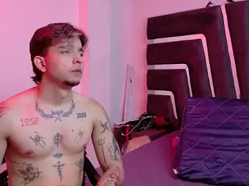 Stripchat Best Webcam of AliceandMax