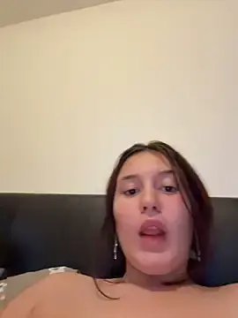 Stripchat Sex Cam of LeeaRose