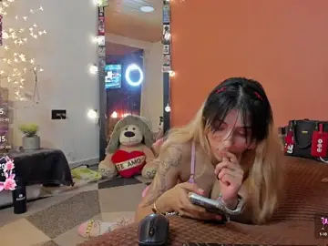 Stripchat Watch Live Sex Cams of cuteweed420