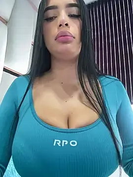 Stripchat Sex Cam of perla_kem_