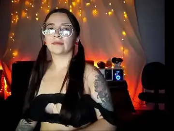 Stripchat Live Sex Cam of Alaia_sam
