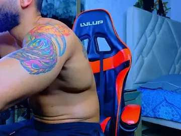 Stripchat Live Sex of Rich_boy01