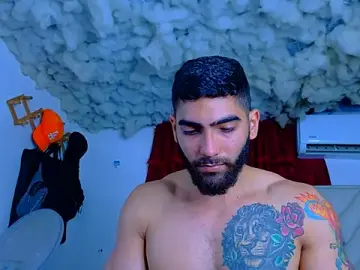 Stripchat Nude Webcam of Rich_boy01