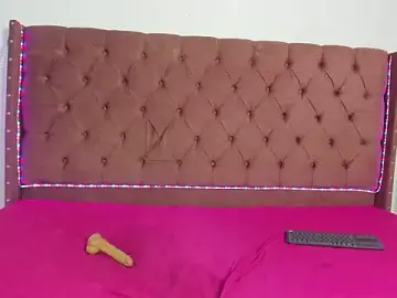 Stripchat Live Sex Cam of lau_hotfox