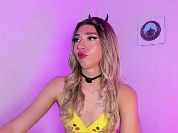Stripchat Free Porn Cam of sofi_elfqueen