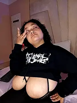 Stripchat Nude Webcam of KITY_HILL