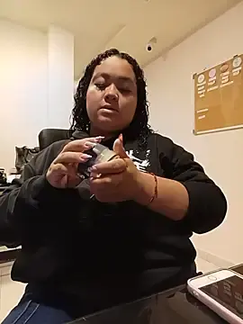 Stripchat Sex Cam of KITY_HILL
