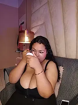 Stripchat Adult Webcams of KITY_HILL