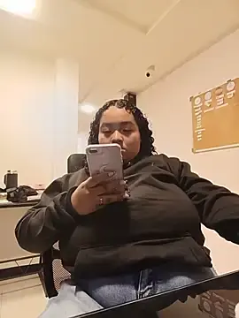 Stripchat Free Porn Cam of KITY_HILL
